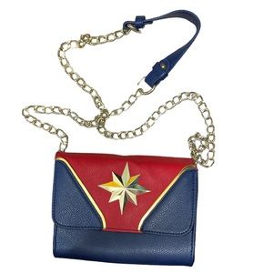 Marvel Cross Body Captain Marvel Purse